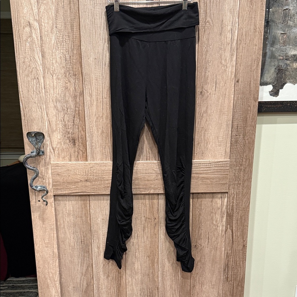 Prairie Underground Black Ruched Leggings large